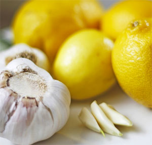 Lemon and Garlic for Making Cauliflower Rice